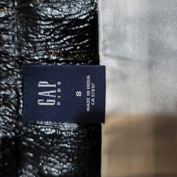NWT Gap leather skirt button up front "Girls Size 8" NWT - Picture 4 of 6